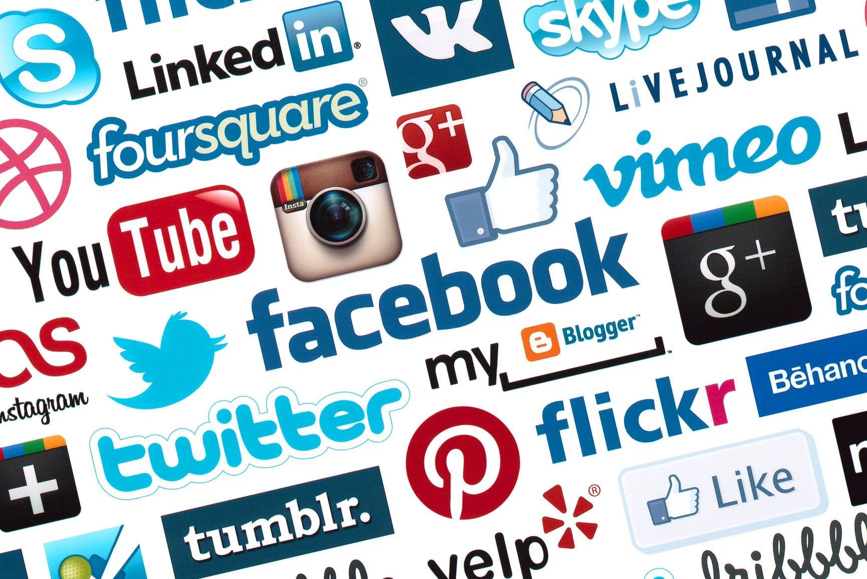 Facebook, Twitter, YouTube, and LinkedIn logos